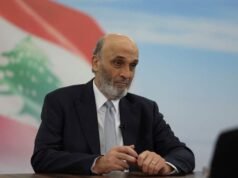 Geagea, líder del partido maronita libanés, denuncia a Hezbollah como causa de violencia y desplazamiento