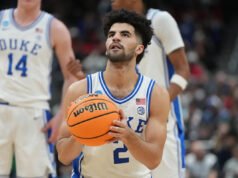 Cayden Boozer de Duke regresa para la segunda temporada después de un error desgarrador en los últimos segundos de la derrota en el torneo de la NCAA