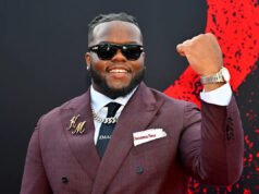 Kayden McDonald abrumado por la emoción luego de que su larga espera en la sala verde terminara en el 2do round