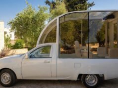 La clínica infantil papamóvil aún no llega a Gaza un año después de la muerte de Francisco