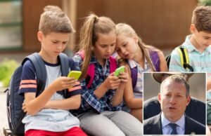 El nuevo proyecto de ley del representante Josh Gottheimer obligaría a Apple y Google a verificar las edades de los usuarios antes de descargar aplicaciones.