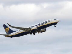 Las aerolíneas económicas son las primeras en recortar vuelos a medida que se disparan los precios del combustible para aviones