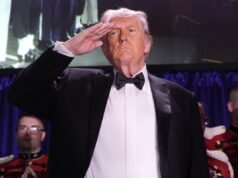 Cómo los protectores de Trump le fallan una y otra vez y harán que lo maten si no actuamos ahora