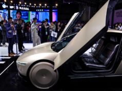 El robotaxi Cybercab de Tesla ha entrado en producción, dice Elon Musk