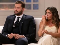 Dakota Mortensen dice que Taylor la agarró del cuello: informe policial