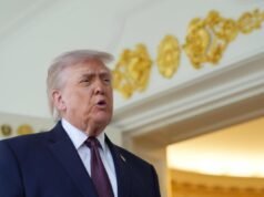 El sacrilegio de Trump en la publicación Truth Social: Cartas