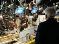 ‘Lorne’ presenta al creador de ‘SNL’ y aún irreconocible Lorne Michaels