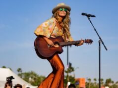 Stagecoach 2026: Cómo ver a Lainey Wilson, Pitbull y Teddy Swims el sábado