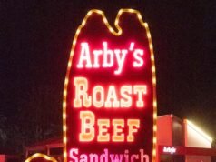 El letrero de Arby de Sunset Boulevard en Hollywood apareció en Stagecoach