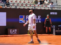 El tenista Corentin Moutet recibe una advertencia por bajarse los pantalones cortos por frustración tras perder un punto