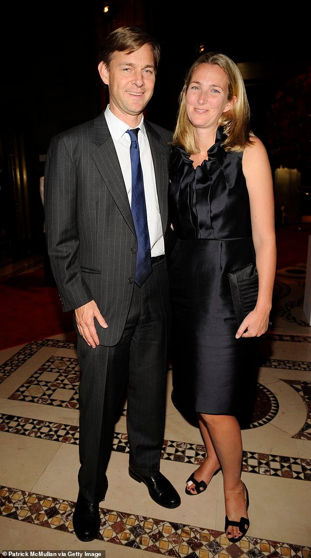 105446549-15846873-Society_heiress_Burden_with_her_husband_of_20_years_60_year_old_-a-1_177973882444.jpeg