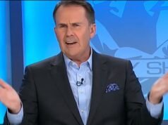 Tony Jones rompe su silencio sobre el momento que enfureció a Novak Djokovic y su profundo arrepentimiento por el intento de beso de Bec Judd.