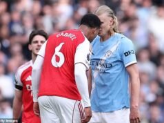 JEFF POWELL: El título contaminado del Arsenal debería marcarse con un asterisco. No es de extrañar que abundan las teorías de conspiración de que el establishment favorece a los clubes, dada la ayuda externa que han recibido.