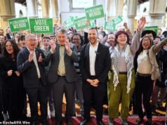 ¡Torpe! Zack Polanski hace campaña junto al líder de los Verdes de Gales que lo criticó por la disputa de Golders Green