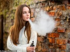 La adicción de los adolescentes a los vaporizadores está relacionada con el mal comportamiento, dice un experto