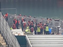 Se prevé que el número de cruces de inmigrantes en pequeñas embarcaciones alcance un total de 200.000 desde que comenzó la crisis, a pesar de los cientos de millones de libras enviados a los franceses para detenerla.