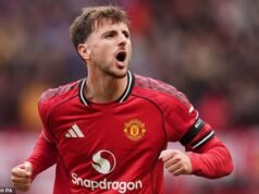 Gary Neville insta al Man United a “intercambiar” una estrella de £ 60 millones para ayudarlos a realizar cinco nuevos fichajes importantes, y nombra a un compañero de equipo que “podría tener problemas” en la reconstrucción de Michael Carrick.
