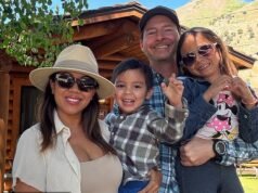 Un rico restaurador de 52 años mata a su esposa EMBARAZADA, a sus dos hijos pequeños y a él mismo en un espantoso asesinato-suicidio en una casa de 1,2 millones de dólares en el suburbio más elegante de Houston.