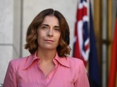 La política laborista Anika Wells, reina de los viajes, recibió la orden de reembolsar a los contribuyentes miles de dólares por reclamaciones de viajes