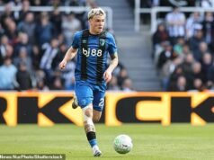 Bournemouth confirma la investigación sobre Alex Jiménez, de 21 años, por presuntos mensajes a una niña de 15 años cuando el jugador quedó fuera del equipo para el partido de este fin de semana.