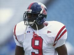Ex estrella de la NFL deshonrada sentenciada a más de 15 años de prisión por estafa de Medicare por 200 millones de dólares