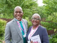 Ainsley Harriott ‘desairada’ por Chelsea Flower Show después de amenazar con demandar a los organizadores porque su hermana se cayó a un estanque