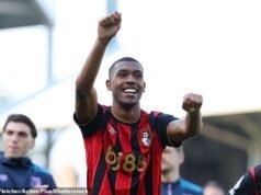 Andoni Iraola se niega a hablar de su futuro tras la victoria del Fulham mientras sus pretendientes circulan mientras el Bournemouth sigue soñando con una gira europea.