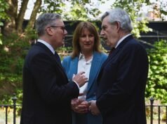 Clueless Starmer promete ser primer ministro por otros OCHO AÑOS a pesar de la angustia laborista, y los parlamentarios furiosos advierten que el discurso pro-UE de mañana caerá “como una taza fría” en el Muro Rojo.