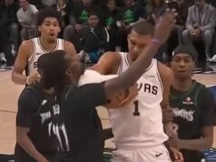 Victor Wembanyama EXPULSADO después de darle un codazo a su rival durante un gran enfrentamiento de playoffs de la NBA