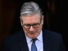 El cargo de primer ministro de Starmer en caída libre mientras los ministros del Interior y de Asuntos Exteriores ‘le dicen que renuncie’: el primer ministro asediado se enfrenta hoy a su gabinete amotinado después de que la delegación de ministros pasa al número 10 tras su desastroso discurso de reinicio para decir que se le acabó el tiempo