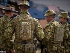Un soldado australiano muere durante un entrenamiento militar de paracaídas en el aeródromo de Jervis Bay, mientras que otro resulta herido