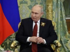 Rusia dice que ha probado con éxito su misil Satan-2 y lo desplegará a finales de año, con el arma antitsunami Poseidón “en sus etapas finales”.