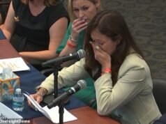 Momento desgarrador que la víctima de violación de Epstein rompe a llorar al revelar su repugnante alarde