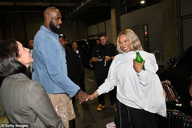 108560293-15812333-LeBron_James_will_discuss_his_NBA_future_with_his_family_as_he_c-a-19_17788097827.jpeg