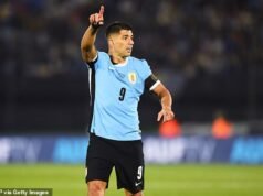Marcelo Bielsa acaba con el sueño mundialista de Luis Suárez y lo “deja completamente fuera de la lista de 55 hombres” a pesar de la oferta del exdelantero del Liverpool y del Barcelona de poner fin a su enemistad de 19 meses.