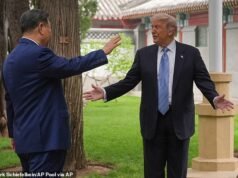 Un vistazo poco común al complejo secreto en el corazón del poder chino… mientras Trump revela su alegría por el “hermoso” regalo de su “amigo” Xi
