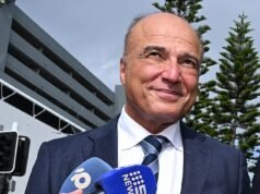 Dramática actualización sobre el futuro de la carrera médica del amante cirujano de Annastacia Palaszczuk después de que fuera acusado de violación en su casa frente a la playa de Gold Coast, valorada en 7 millones de dólares.