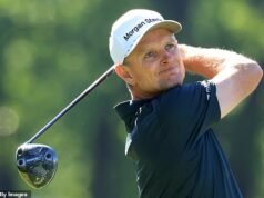 Justin Rose encuentra otra marcha para ascender en la clasificación el día de la mudanza en el Campeonato de la PGA mientras sus controvertidos clubes McLaren finalmente cosechan sus recompensas.