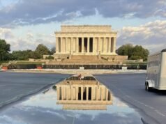 Trump presenta una vista previa de la nueva piscina reflectante con impresionantes vistas del Monumento a Lincoln y el Monumento a Washington mientras elogia un “proyecto muy emocionante”