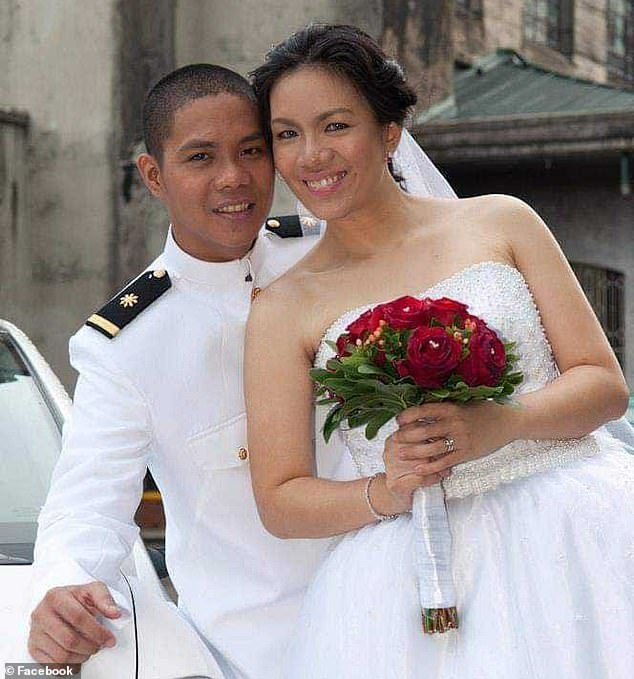 108681271-15826463-Father_of_four_Jessie_James_Tumaliuan_left_pleaded_guilty_to_mur-m-1_177907391091.jpeg