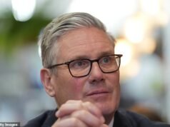 El delirante Keir Starmer promete seguir luchando como Primer Ministro e insiste en que no “se irá” a pesar de la amenaza de un desafío al liderazgo por parte de Andy Burnham.