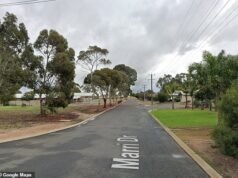 Katanning: profesor australiano encontrado muerto a una calle de su casa, según acusa un joven