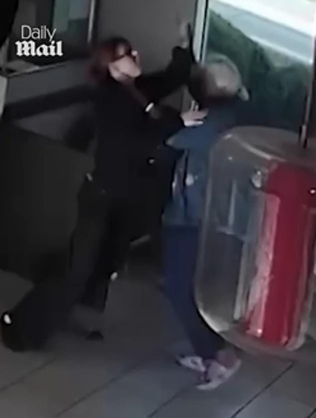 108747553-15833953-Shocking_surveillance_footage_captured_the_moment_a_raging_elder-a-32_17792793675.jpeg