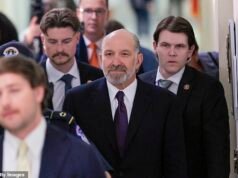 Howard Lutnick bajo escrutinio por una donación de $5 MILLONES a los republicanos de la Cámara de Representantes realizada semanas antes del testimonio sobre Epstein