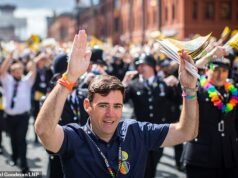 JOAN SMITH: Por qué las mujeres nunca pueden confiar en Andy Burnham