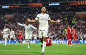 Aston Villa – Friburgo 3-0: Los hombres de Unai Emery ganan el gran trofeo que merecen, ya que el triunfo en la Europa League ofrece a una nueva generación una velada inolvidable, escribe TOM COLLOMOSSE
