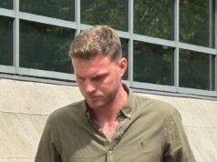 El futbolista del Birmingham City que hirió a dos mujeres al estrellar su Mercedes en estado de ebriedad horas después del partido tiene prohibido conducir y una multa de 16.000 libras esterlinas.