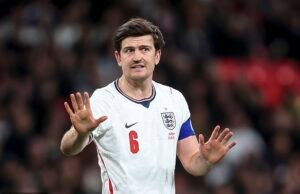 Harry Maguire quedó fuera del equipo de 26 jugadores de Inglaterra para la Copa del Mundo con su madre furiosa “absolutamente disgustada” por la decisión de Thomas Tuchel, y el alemán cometió otras omisiones notables.