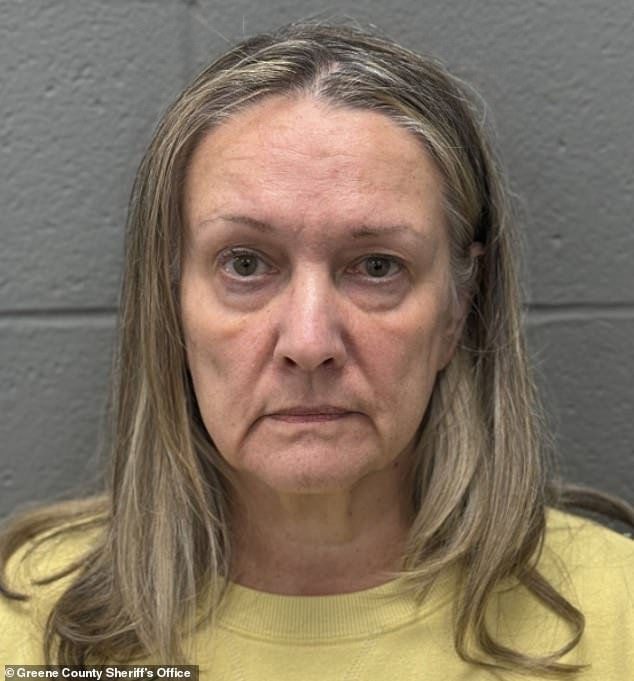 108786459-15838435-Sherri_Maudlin_61_a_former_teacher_at_Nathanael_Greene_Academy_i-a-73_17793940059.jpeg