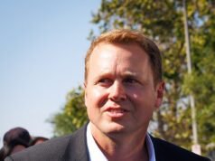 La campaña de Spencer Pratt para la alcaldía de Los Ángeles se incendia cuando la explosión de donaciones lo coloca casi al nivel de la titular Karen Bass